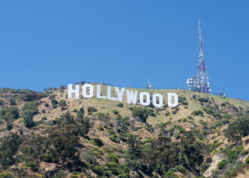 Fotografía de archivo del letrero de Hollywood en el Lake View Park, en Los Ángeles (EEUU). EFE/ Mónica Rubalcava