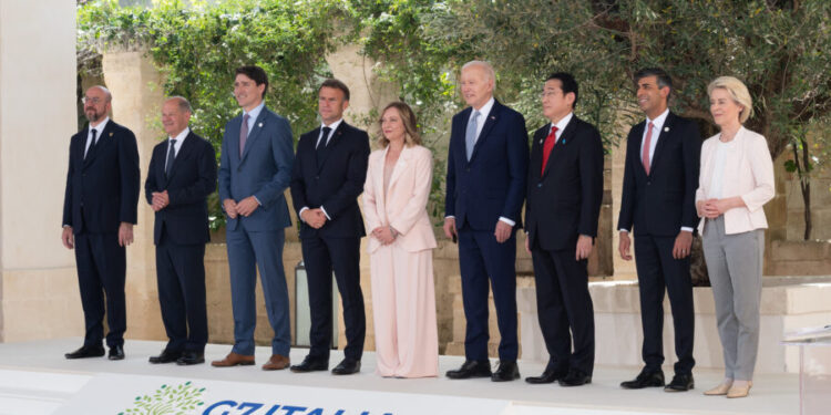 Foto @G7