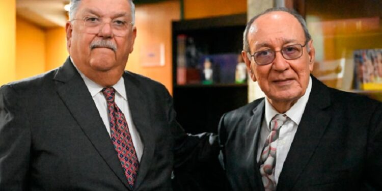 Óscar Prieto Párraga (izq.) y Alfonso Saer (der.) / Foto Elio J. Miranda vía LVBP